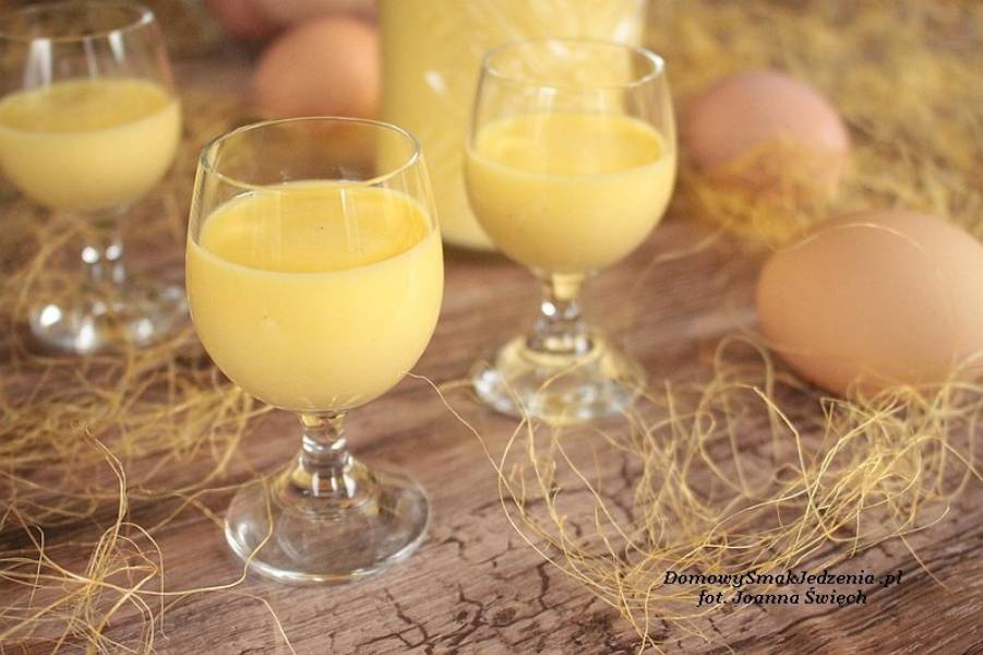 Рецепт приготовления яичного ликера в домашних условиях