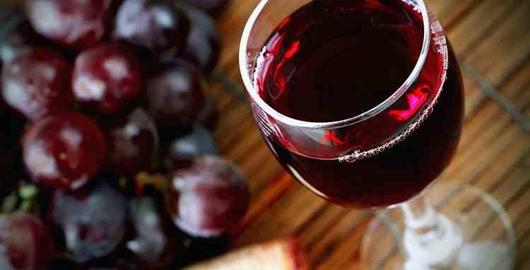 krasnoe-suhoe-vino-armenii_mini-4703557