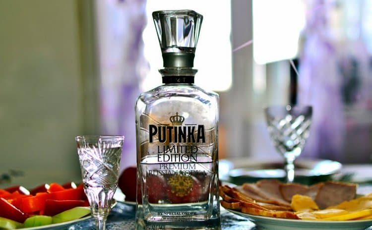 vodka-putinka-10-min-1431381