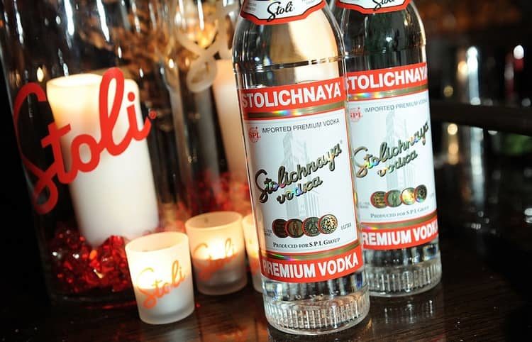 vodka-stolichnaya-2-min-5259223