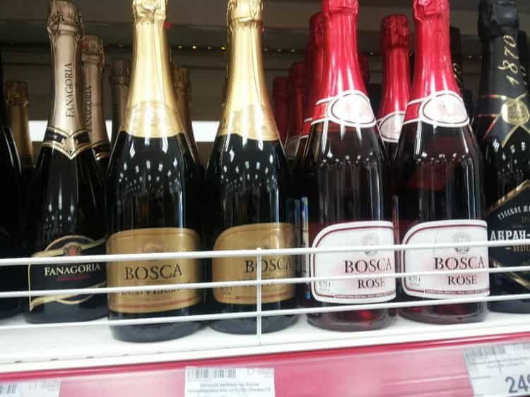rozovoe-shampanskoe-4-8205029