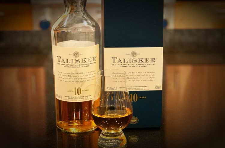 viski-talisker-10-let-tsvet-3924104