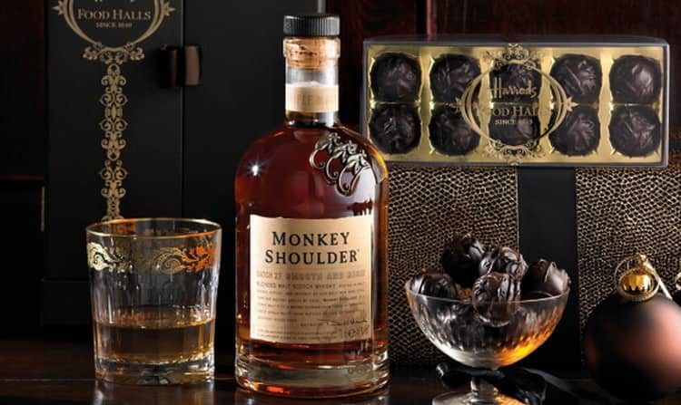 monkey-shoulder-blended-malt-scotch-whisky2-min-3311918